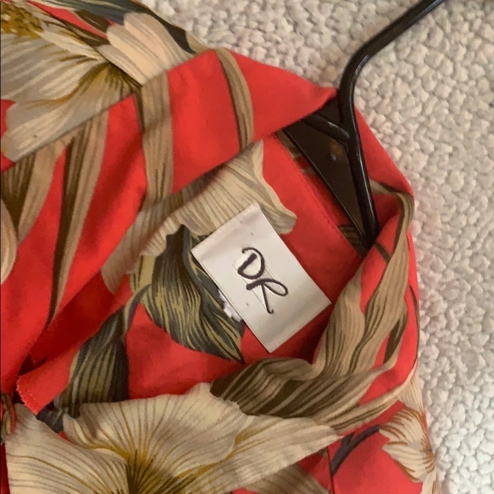 button up - Picture 3 of 4